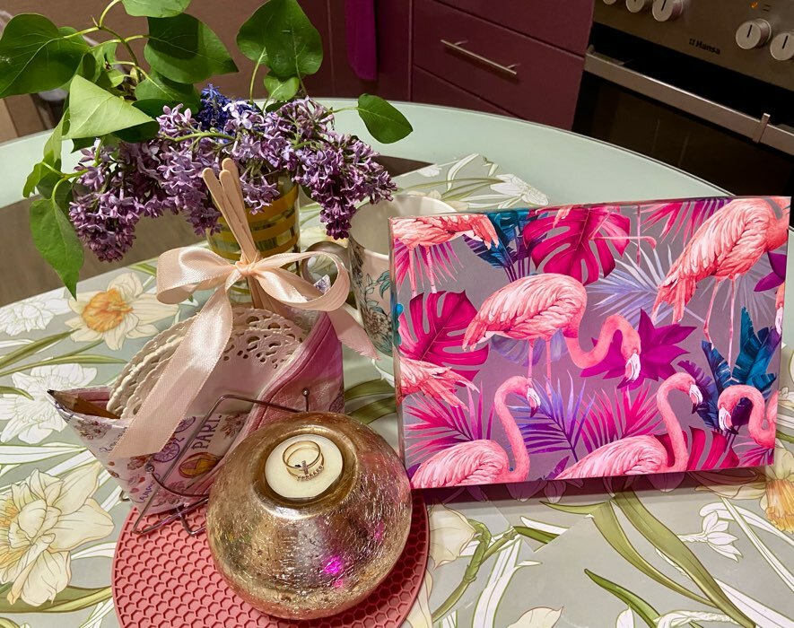 Фотография покупателя товара Коробка подарочная складная, упаковка, «Фламинго», 21 х 15 х 7 см - Фото 1