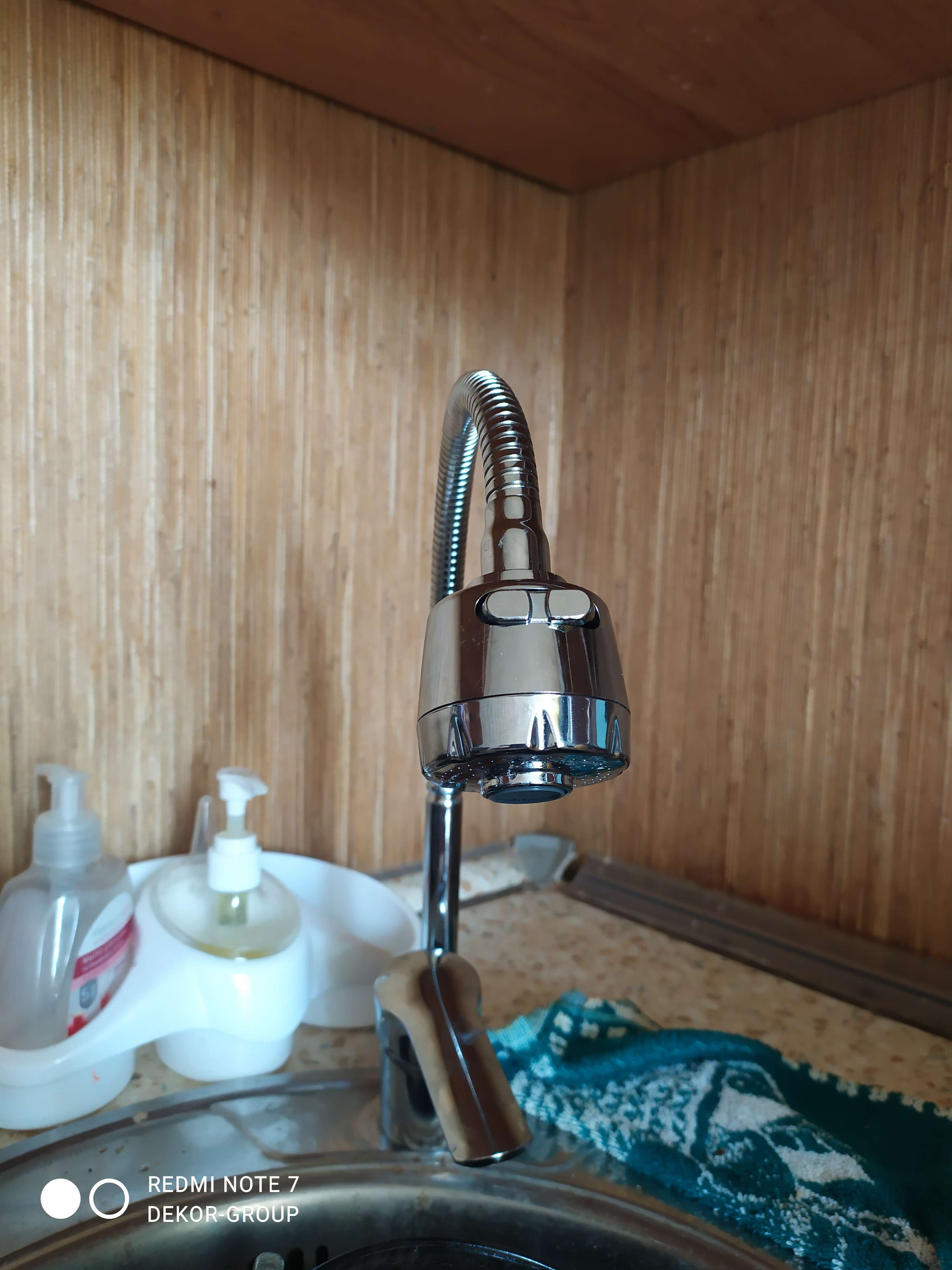 Фотография покупателя товара Смеситель для кухни Accoona A4868, однорычажный, гибкий излив, с гайкой, силумин, хром - Фото 16