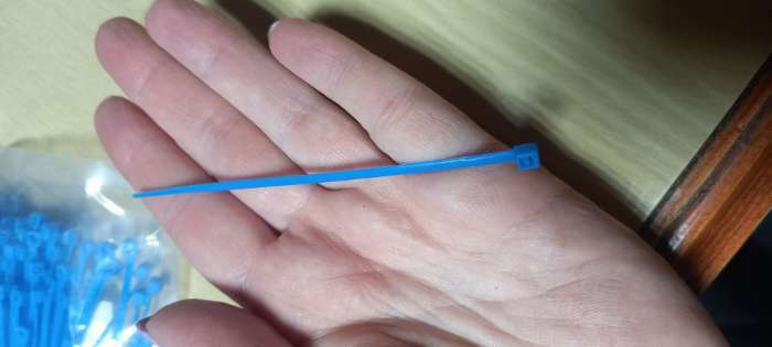 Фотография покупателя товара Хомут нейлоновый ТУНДРА krep, для стяжки, 2.5х100 мм, цвет синий, в упаковке 100 шт.