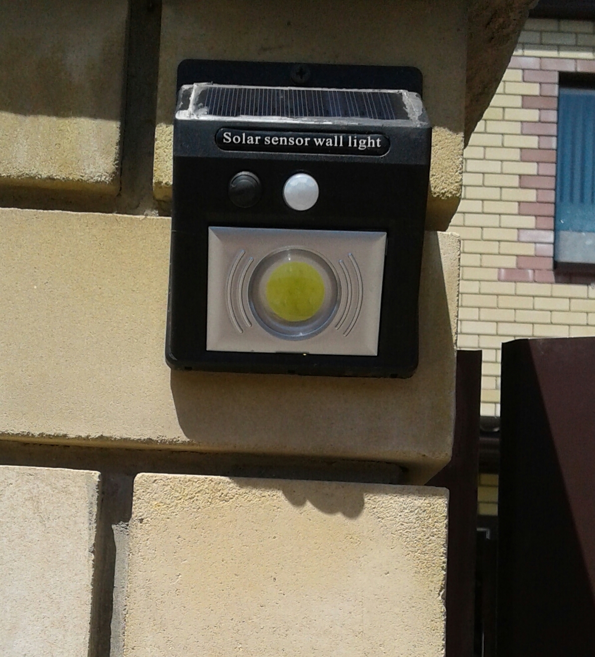 Фотография покупателя товара Садовый светильник на солнечной батарее, накладной, 9.5 × 12 × 5 см, COB LED, свечение белое - Фото 7