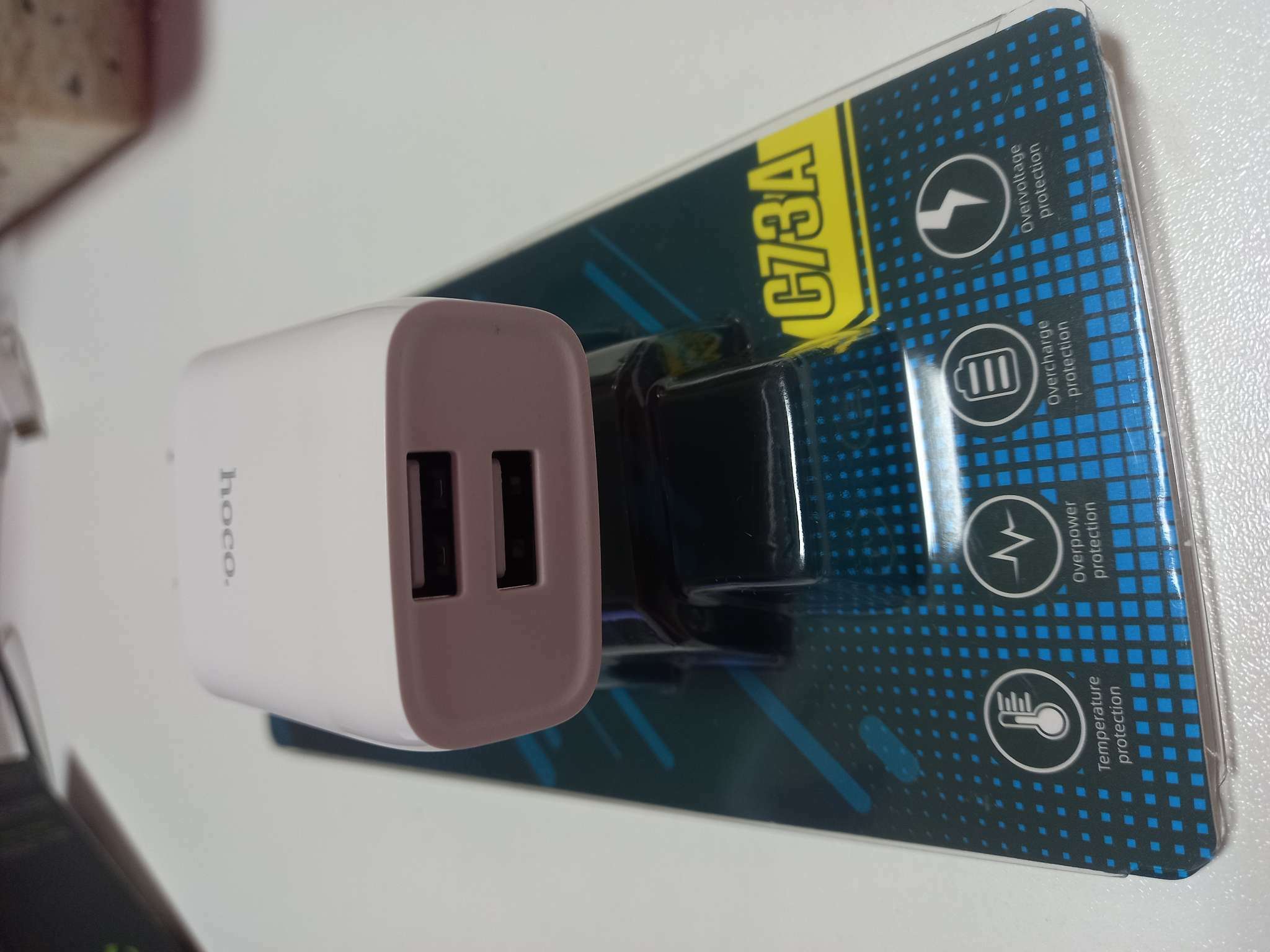 Фотография покупателя товара Сетевое зарядное устройство Hoco C73A, 2 USB, 2.4 А, белый - Фото 1