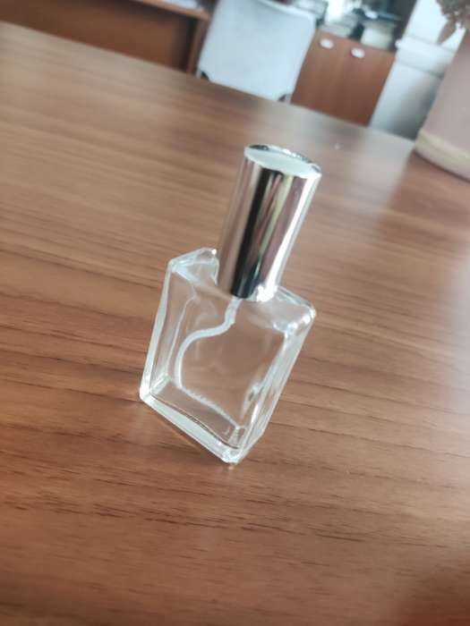 Фотография покупателя товара Флакон для парфюма, с распылителем, 15 мл, серебристый - Фото 1