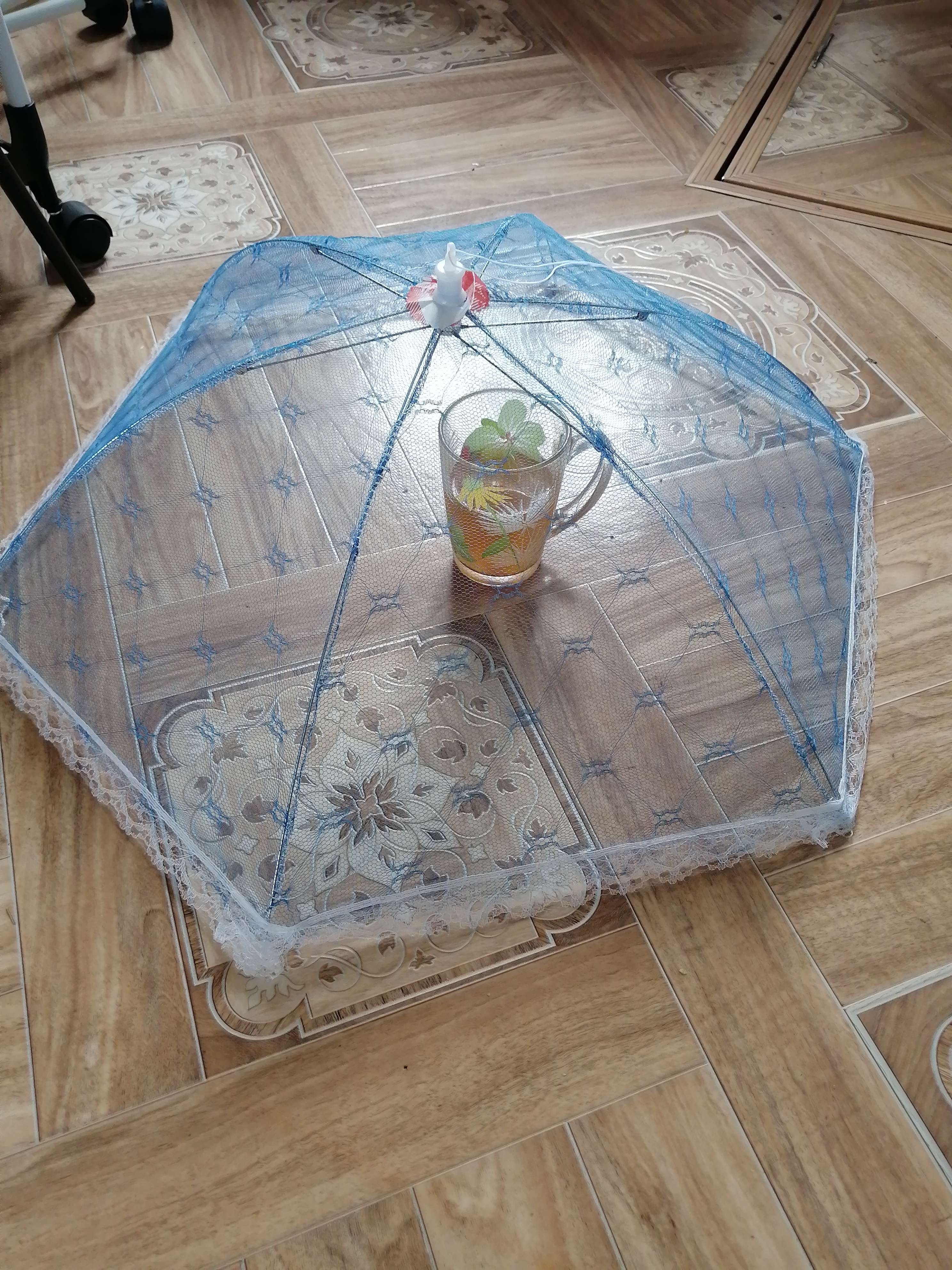 Фотография покупателя товара Сетка защитная для еды «Зонтик», 62×62 см, цвет МИКС - Фото 1