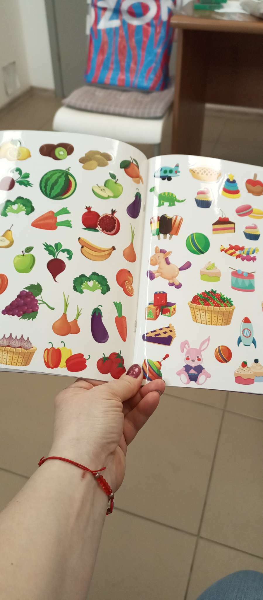 Фотография покупателя товара Наклейки многоразовые «Магазин» - Фото 1