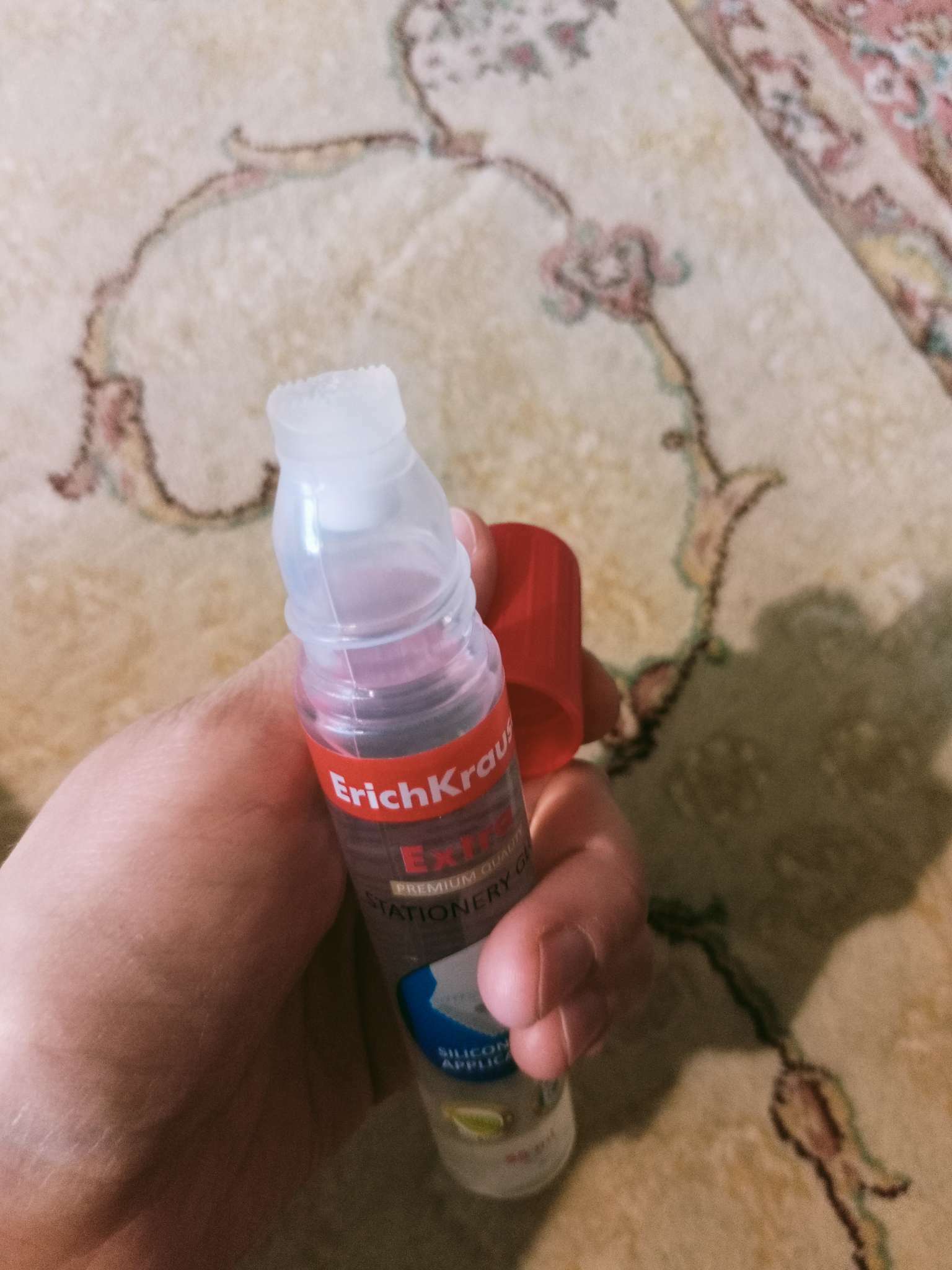 Фотография покупателя товара Клей канцелярский ErichKrause, 50 мл, с мягким силиконовым аппликатором, подходит для бумаги, морозостойкий - Фото 2