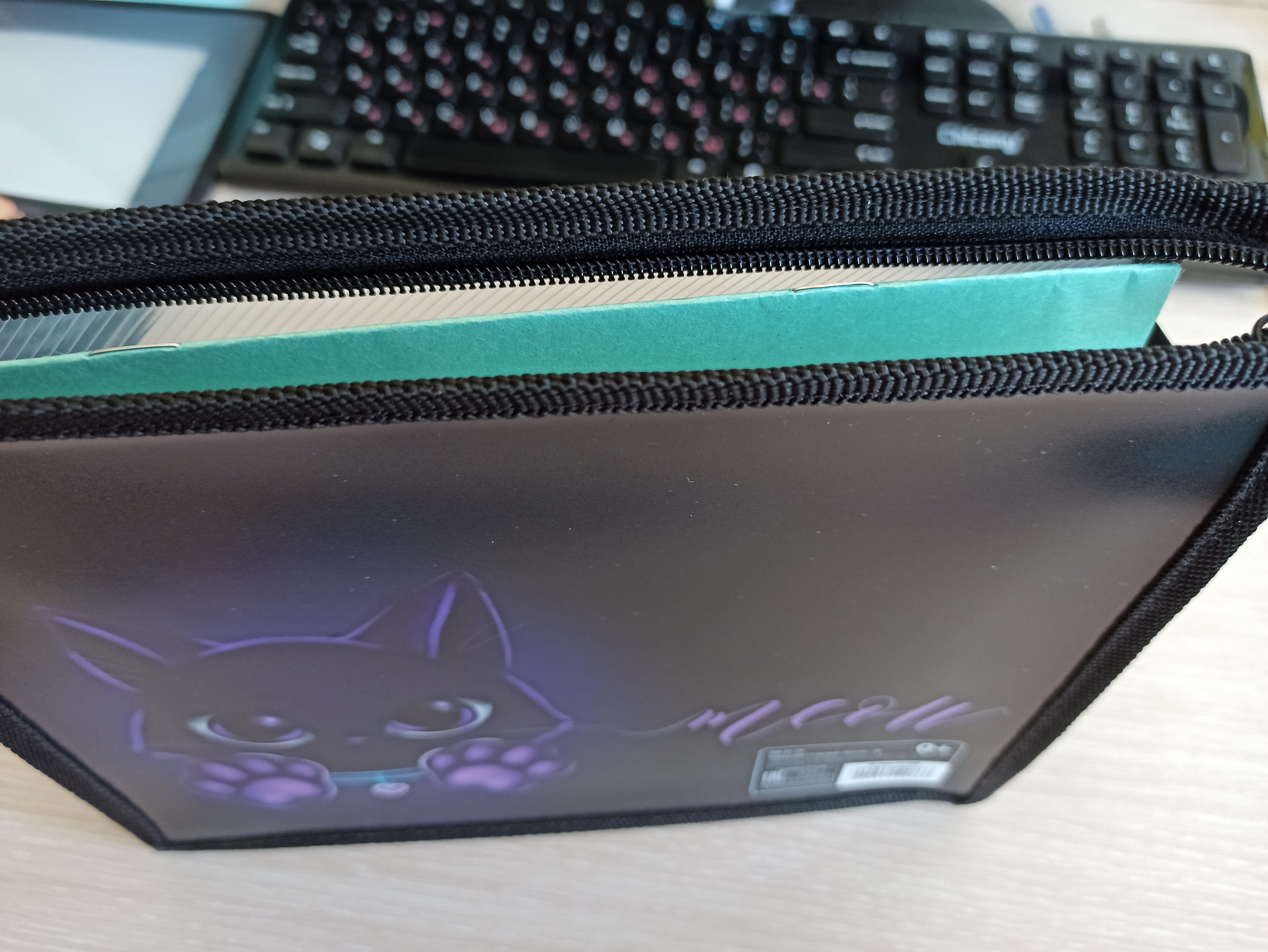 Фотография покупателя товара Папка для тетрадей, А5, пластиковая, 19×23×5 см «Котик» - Фото 1