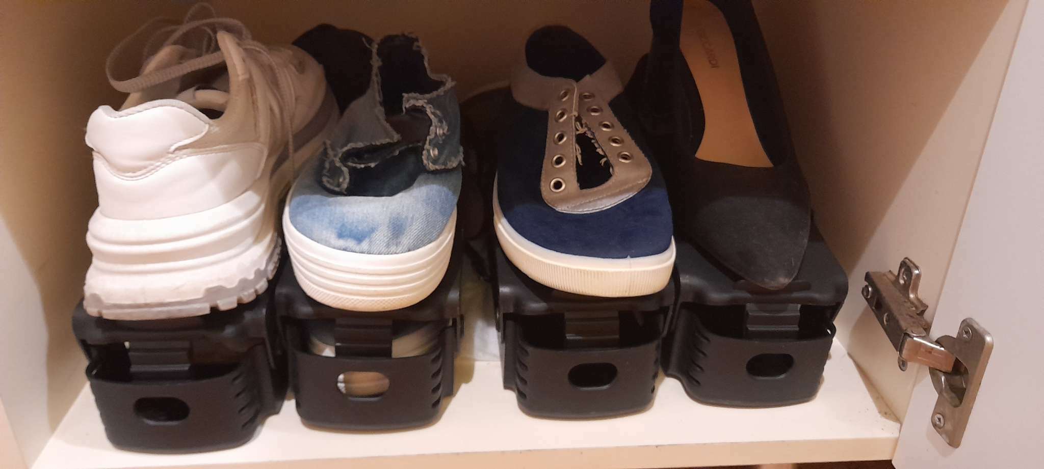 Фотография покупателя товара Подставка для хранения обуви регулируемая, 26×10×6 см цвет сиреневый - Фото 1