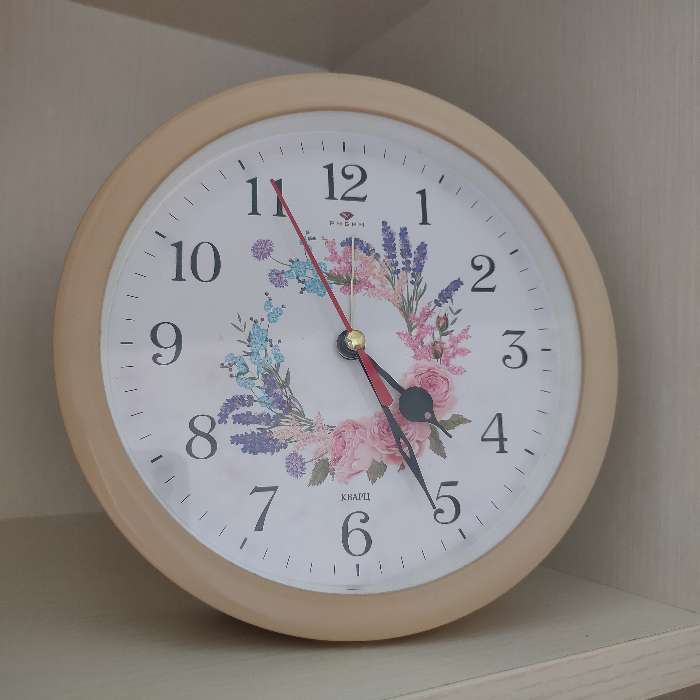Фотография покупателя товара Часы - будильник настольные "Цветочный узор", дискретный ход, d-15 см, 15.7 х 15.7 см, АА