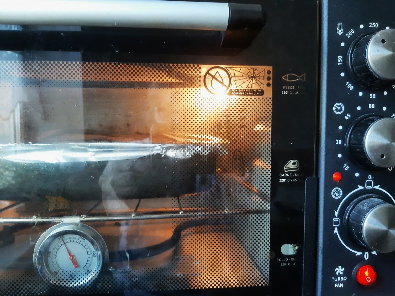 Фотография покупателя товара Термометр, градусник кулинарный, кух  "Для духовки", от 50 до 300°С, 7 х 6 х 3.5 см - Фото 8