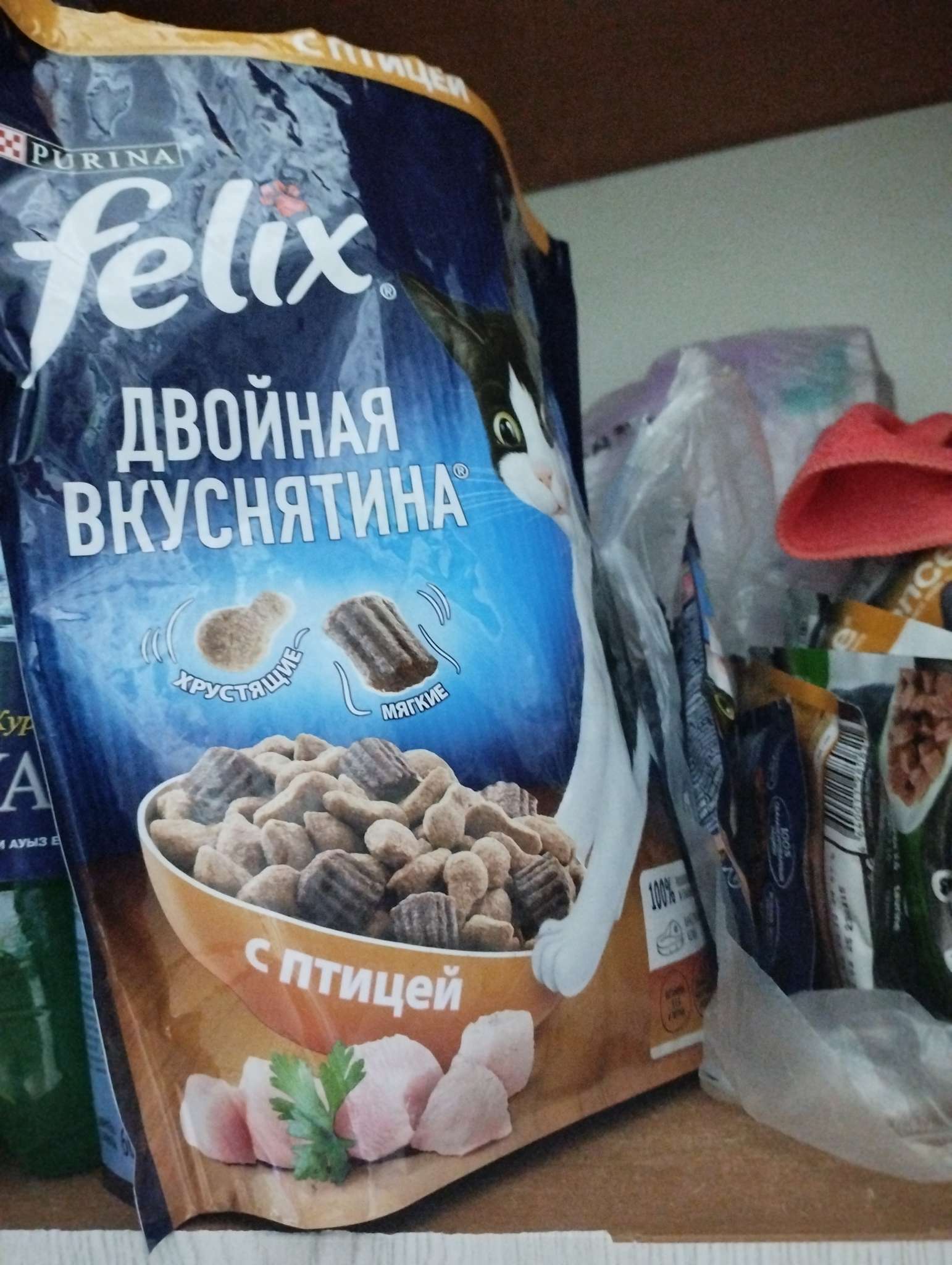 Фотография покупателя товара Сухой корм Felix "Двойная вкуснятина", для кошек,  птица, 1.3 кг - Фото 1