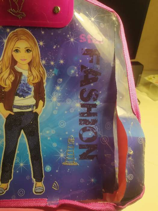 Фотография покупателя товара Папка-сумочка, А4, на молнии, с ручками, «Девочка», МИКС