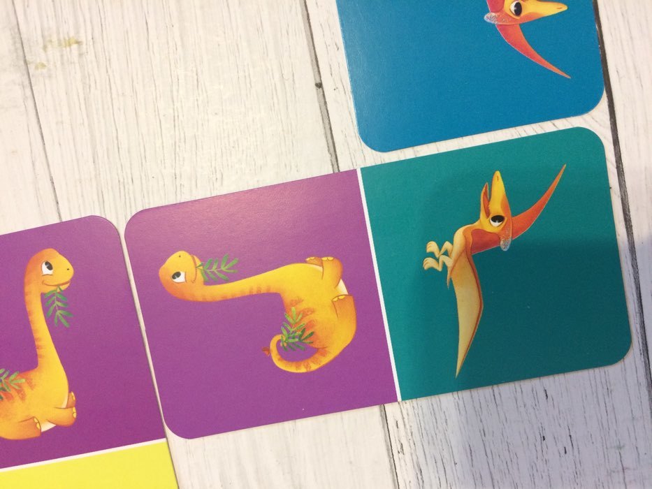 Фотография покупателя товара Настольная игра «Домино. Динозаврики», 28 карт, 3+