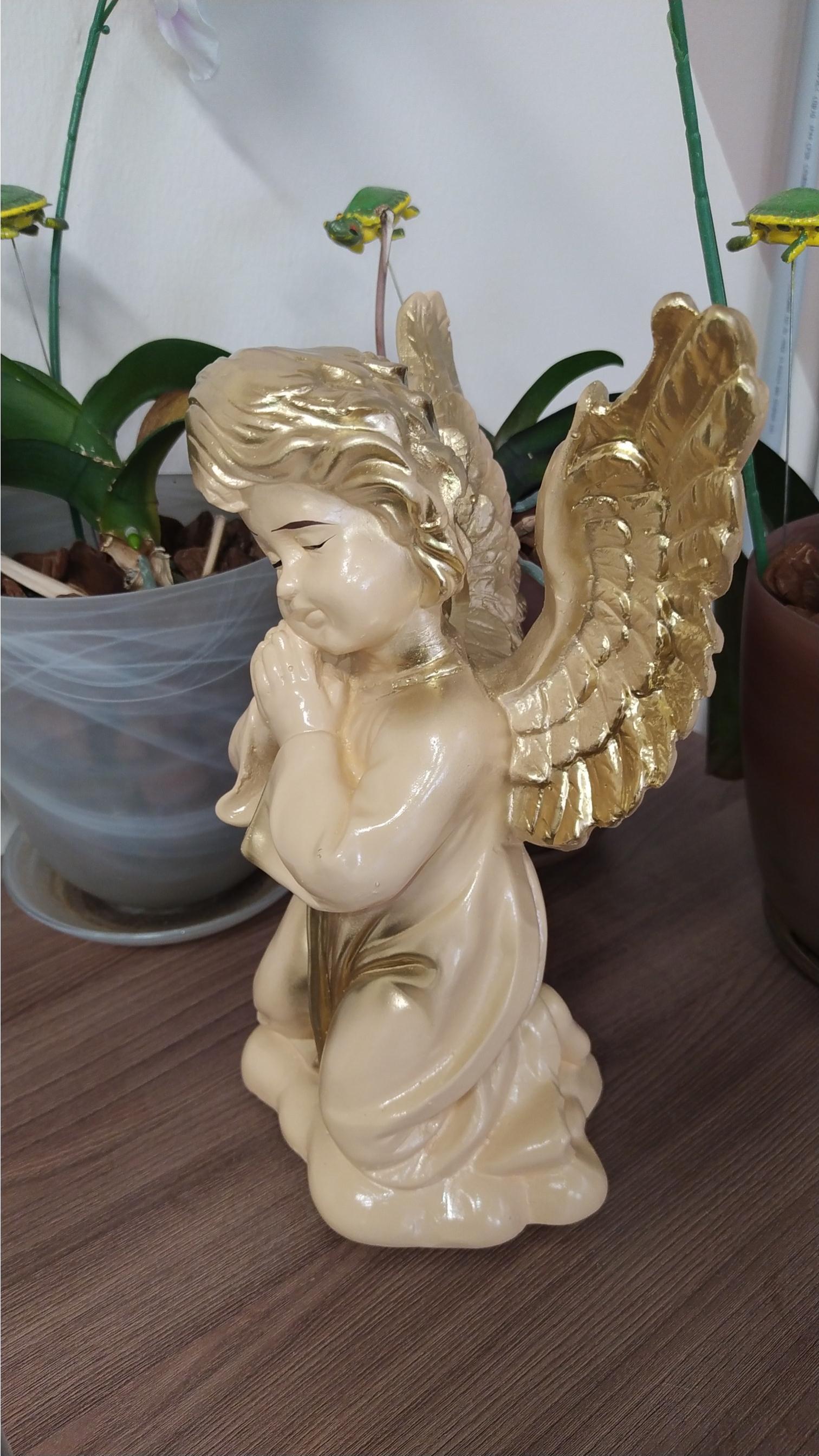 Фотография покупателя товара Статуэтка "Ангел с крыльями", бежевая, гипс, 27 см - Фото 3