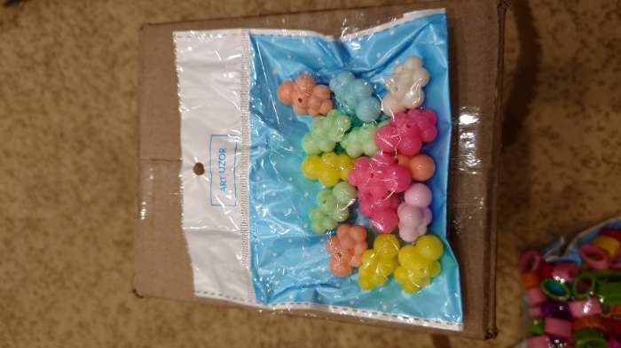 Фотография покупателя товара Бусины для творчества пластик "Цветные облачка" набор 15 шт 1,4х1,7х2,5 см - Фото 2