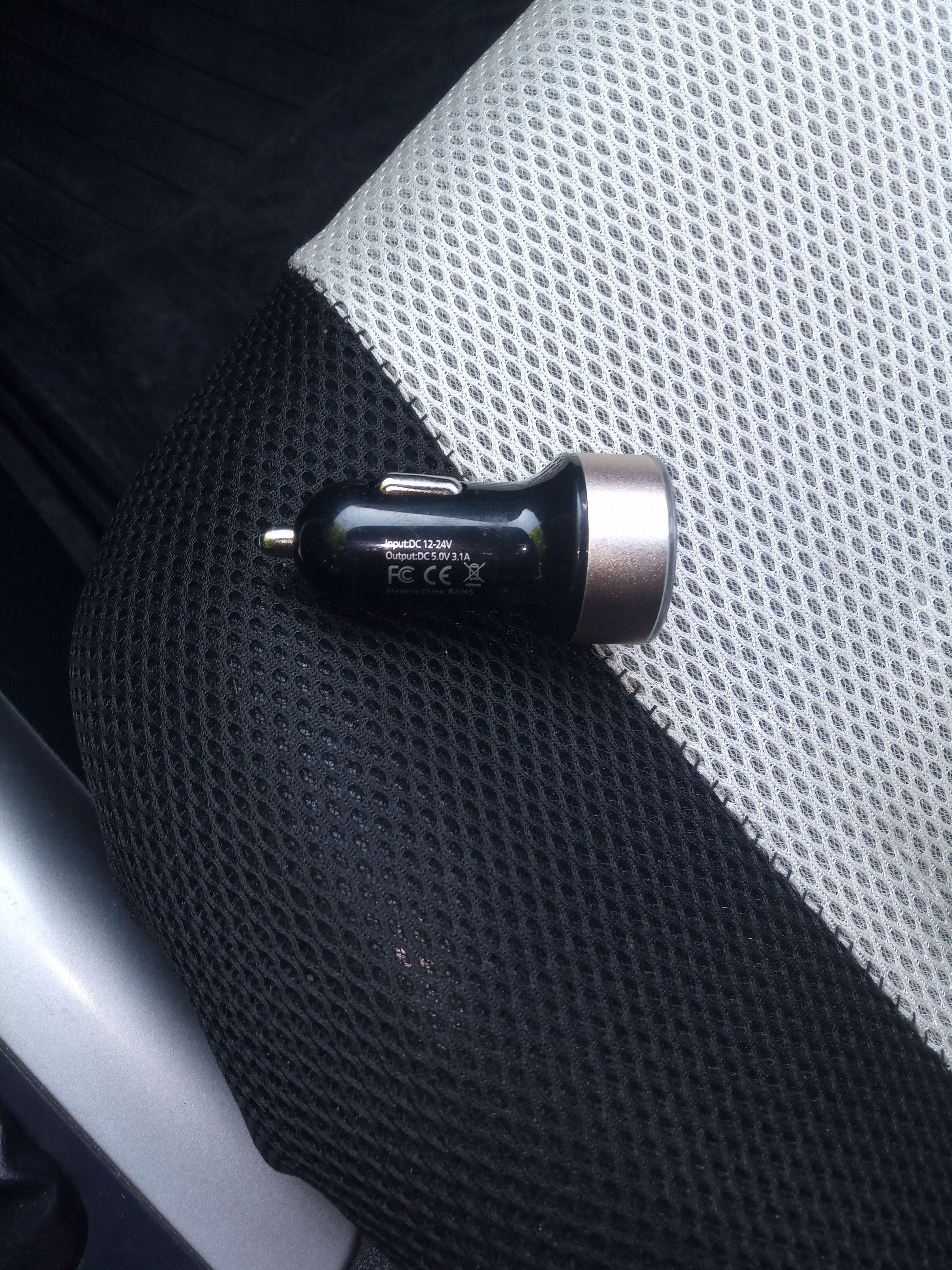 Фотография покупателя товара Автомобильный вольтметр, зарядное устройство TORSO 12-24 В, 2 USB 2А, микс - Фото 1