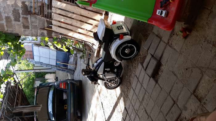 Фотография покупателя товара Электромотоцикл «Трайк», 2-х местный, 2 мотора, цвет чёрно-белый - Фото 1