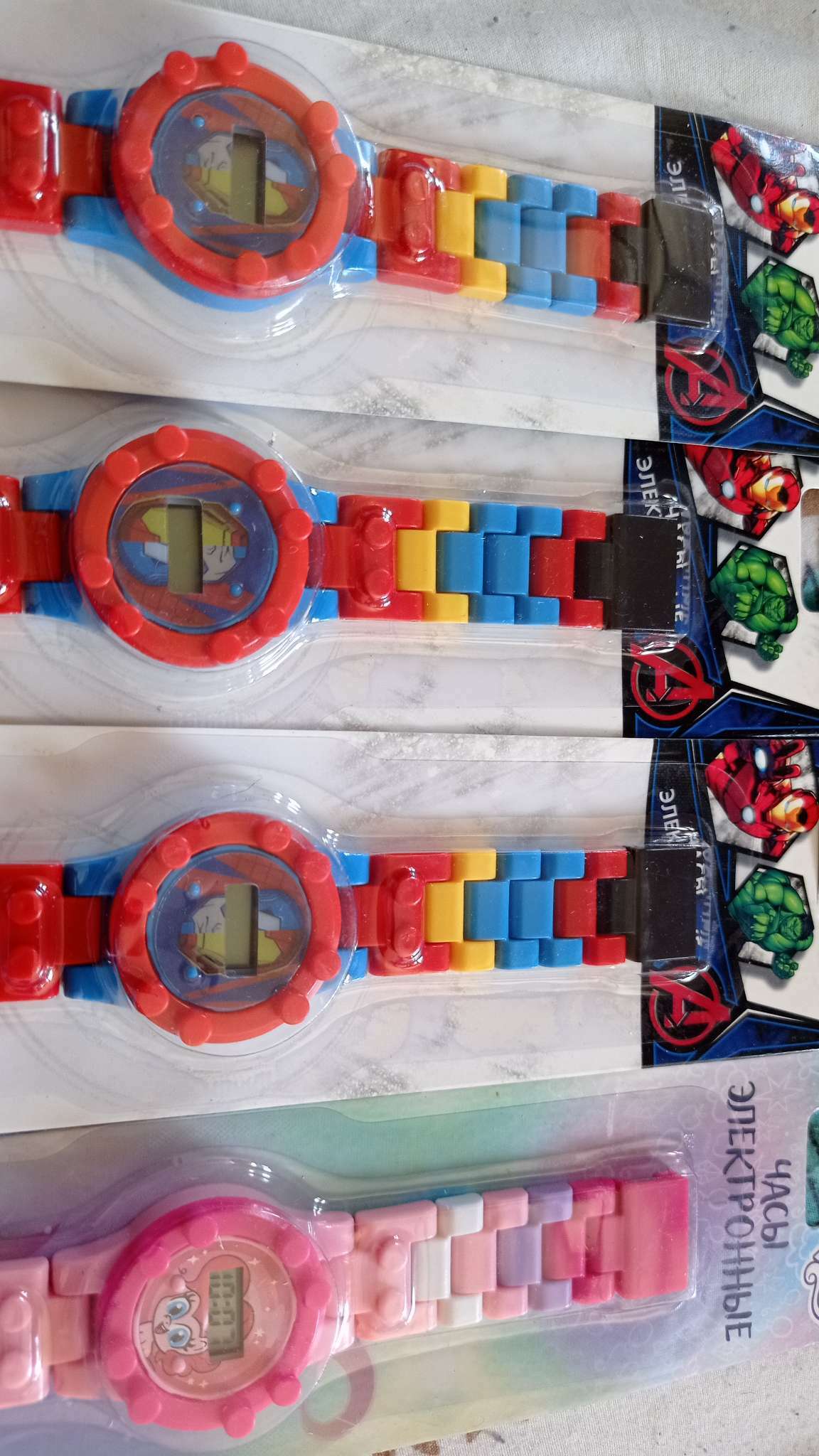 Фотография покупателя товара Часы наручные электронные "Супергерои", Мстители, с ремешком-конструктором