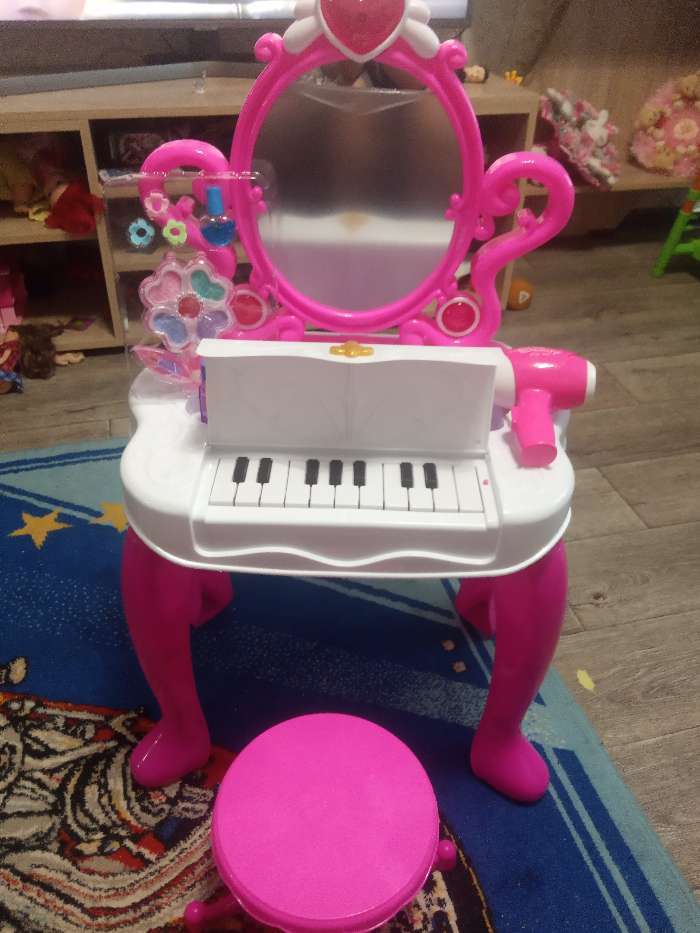 Фотография покупателя товара Игровой набор «Столик модницы с пианино», со стульчиком, свет, звук - Фото 6