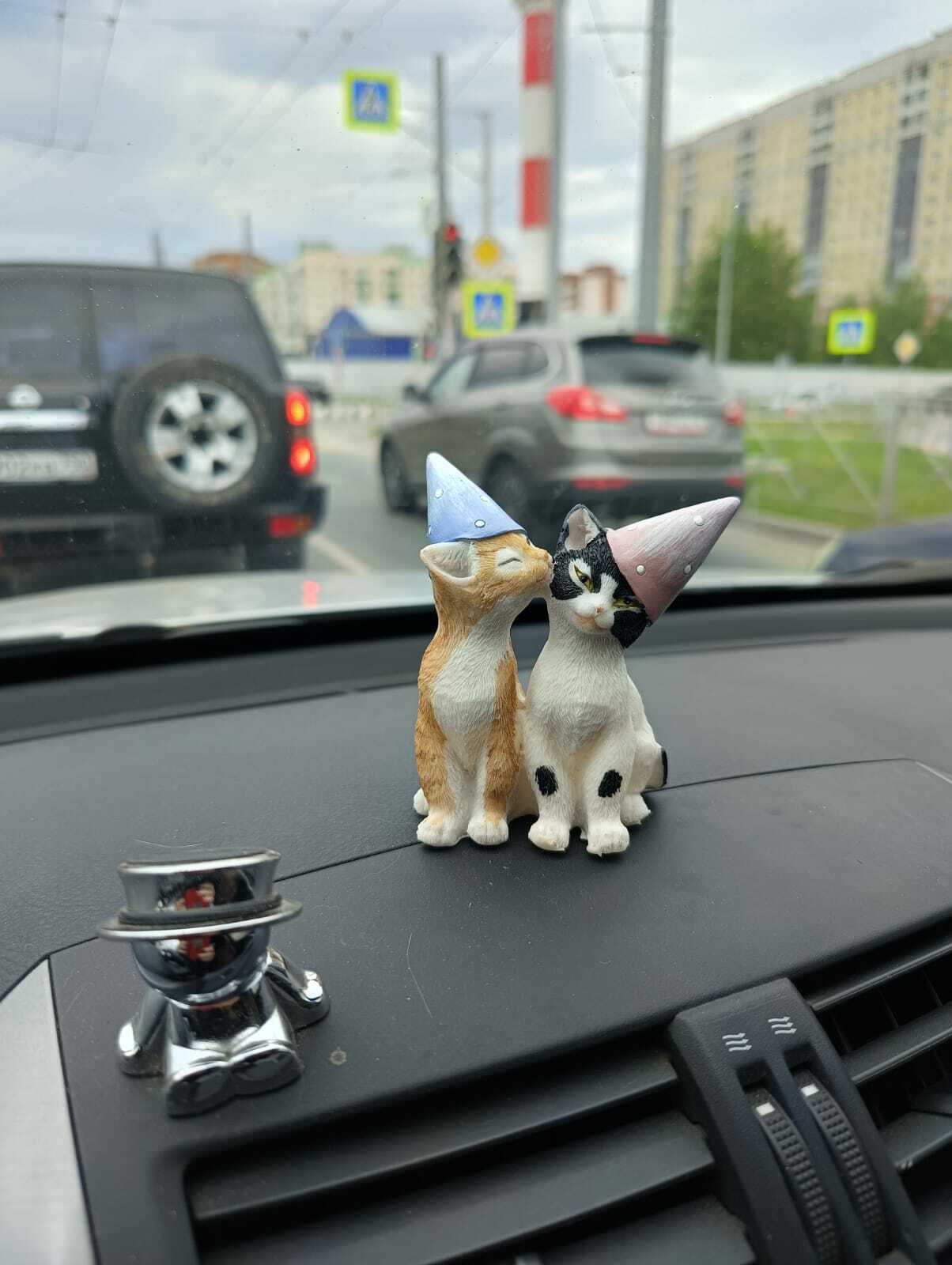 Фотография покупателя товара Сувенир полистоун "Котята в колпаках" 10х5,5х9 см - Фото 2