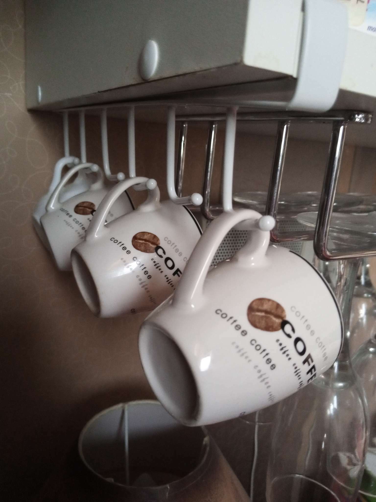 Фотография покупателя товара Держатель кухонный подвесной на 6 предметов, 1,5×28×7,5 см, цвет белый - Фото 4