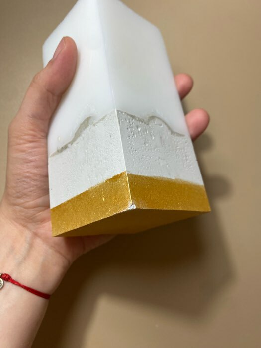 Фотография покупателя товара Свеча интерьерная белая с бетоном, низ золото, 6 х 6 х 14 см - Фото 13