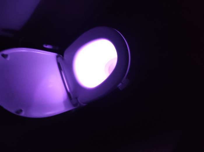 Фотография покупателя товара Светильник для туалета с датчиком движ., RGB, 3 Вт, IP68,  от бат. 3*AAA, белый - Фото 4