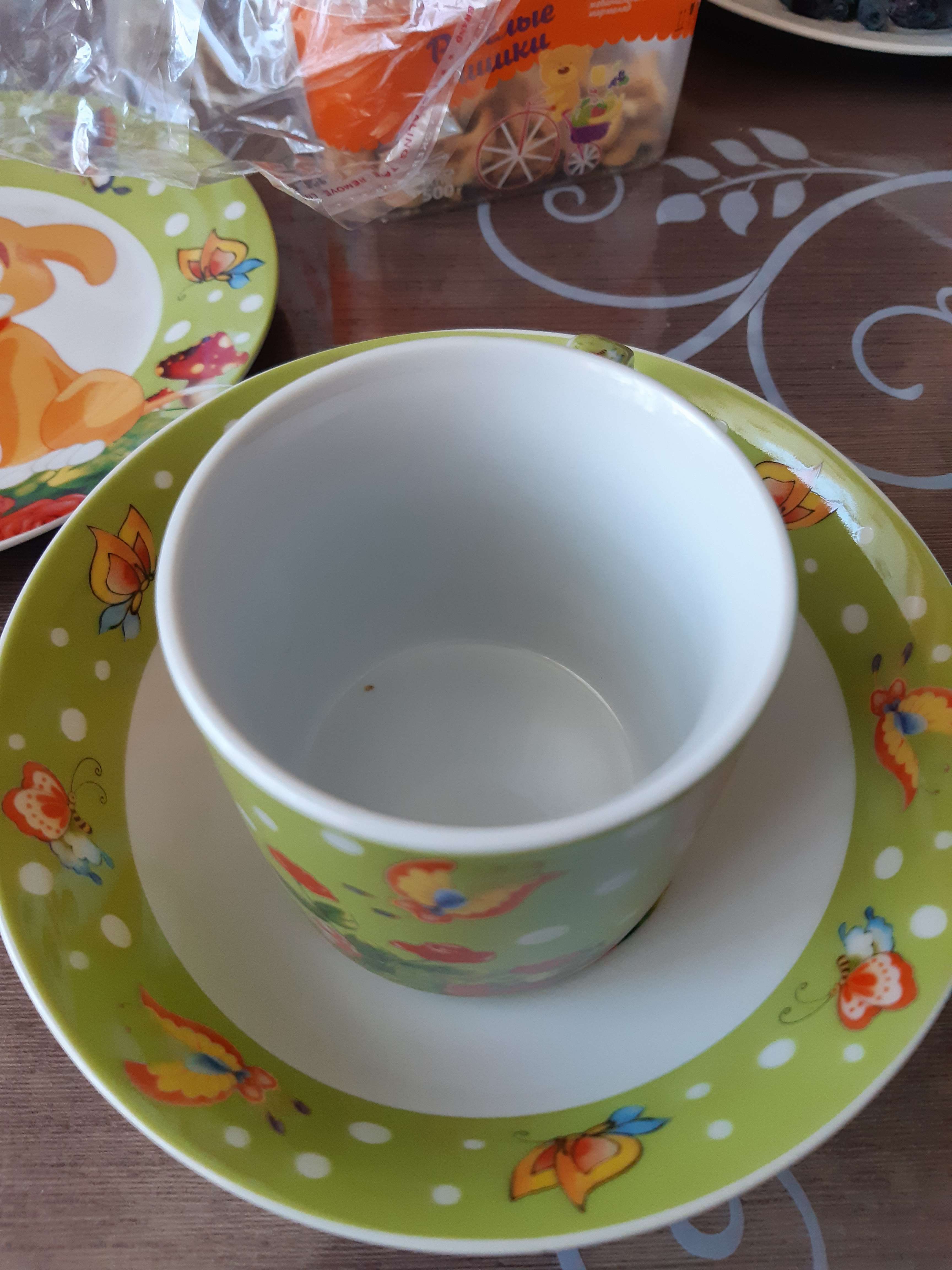 Фотография покупателя товара Набор детской посуды из керамики Доляна «Щенок», 3 предмета: кружка 230 мл, миска 400 мл, тарелка d=18 см - Фото 1
