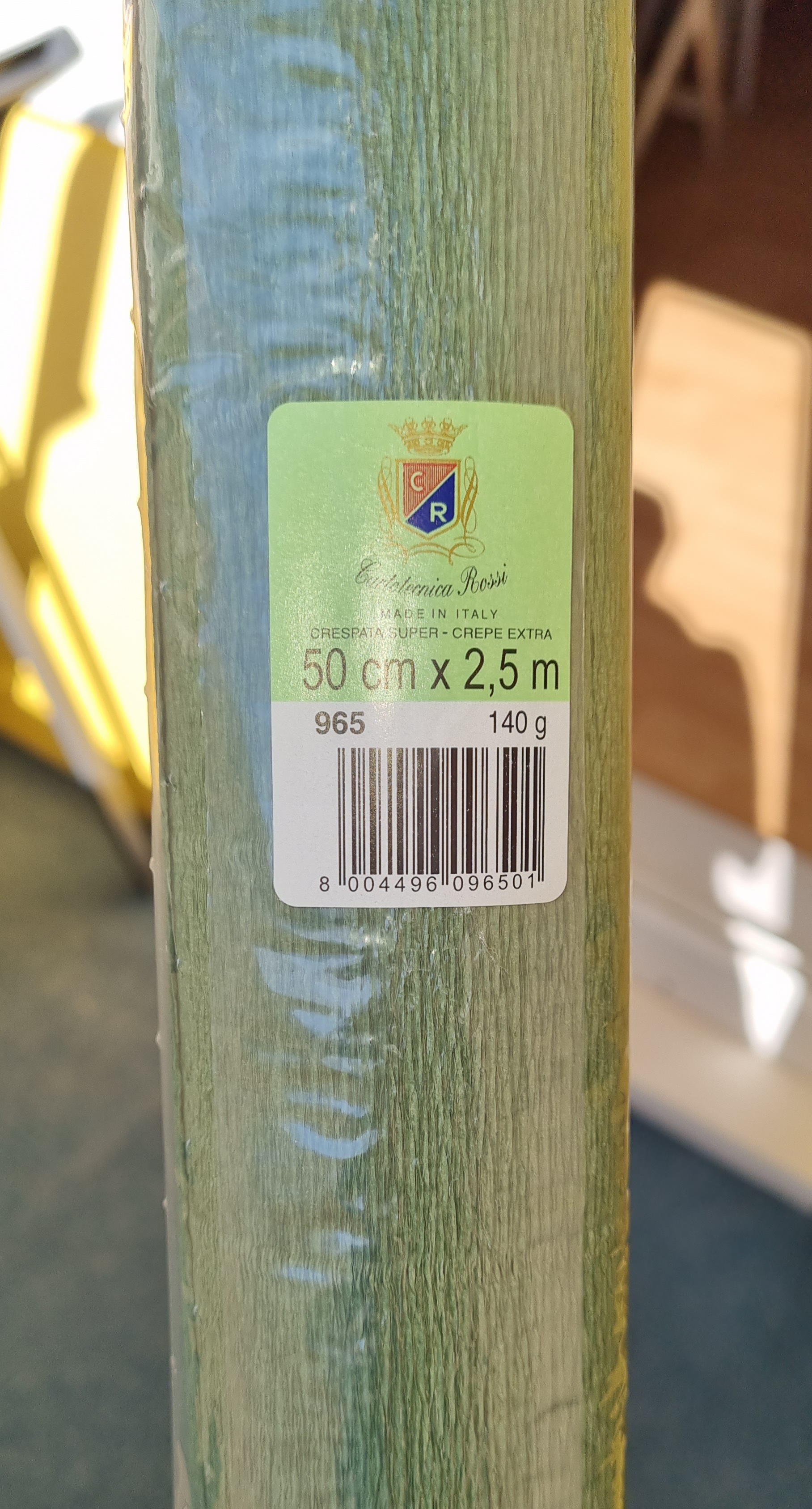 Фотография покупателя товара Бумага для упаковок и поделок, гофрированная, темно-зелёная, зеленая, однотонная, двусторонняя, рулон 1 шт., 50 см х 2,5 м - Фото 1