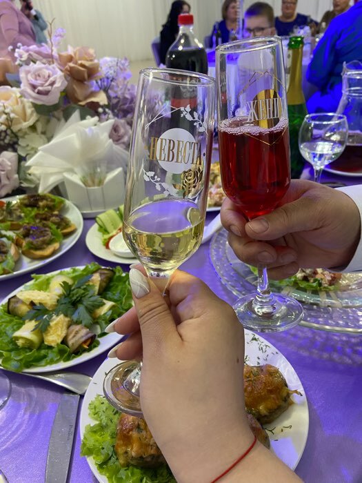 Фотография покупателя товара Набор бокалов для шампанского «Жених и невеста», 2 штуки, 200 мл, тип нанесения рисунка: деколь