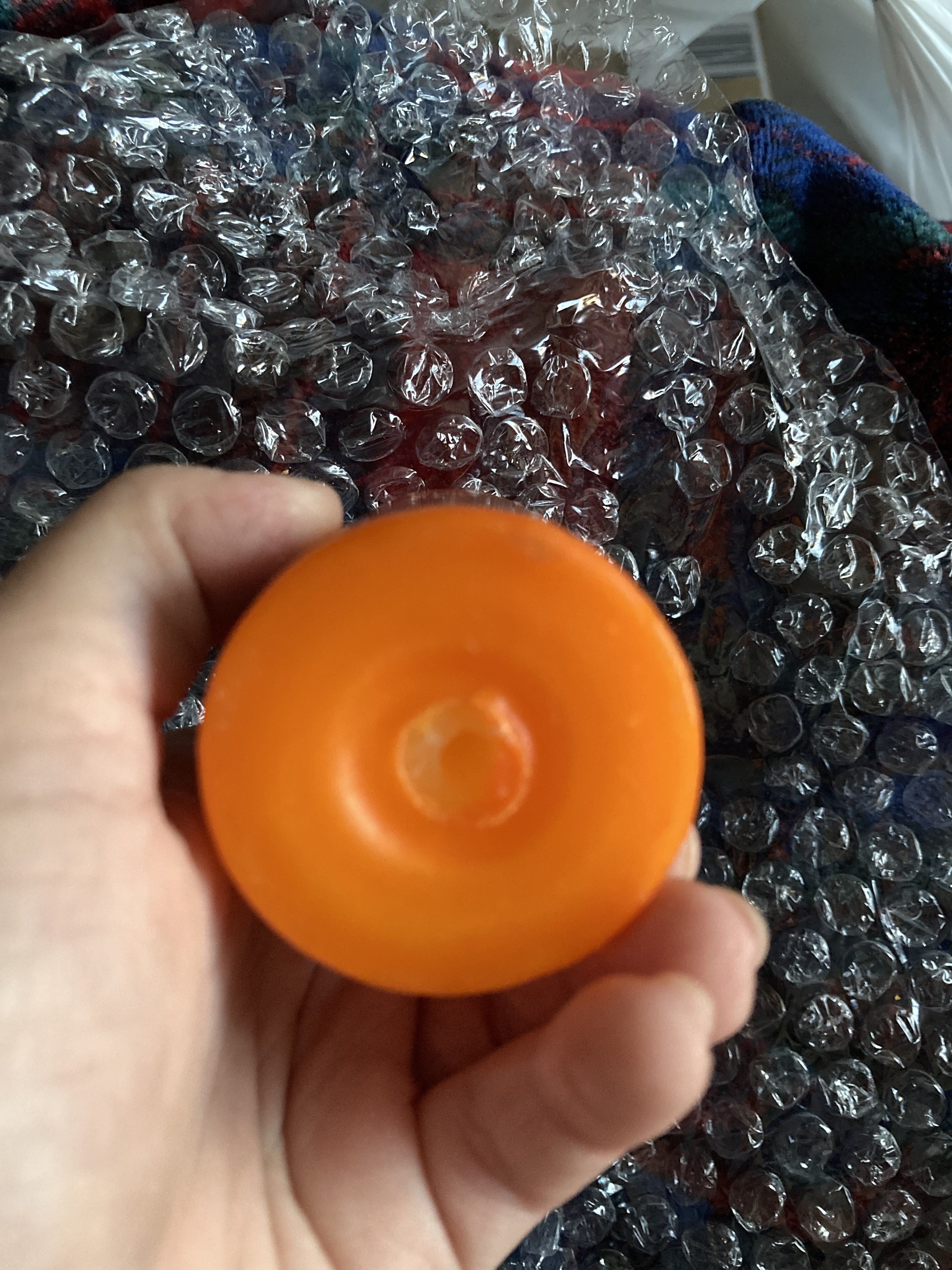 Фотография покупателя товара Свеча - цилиндр, 4×6 см, 9 ч, оранжевая - Фото 4