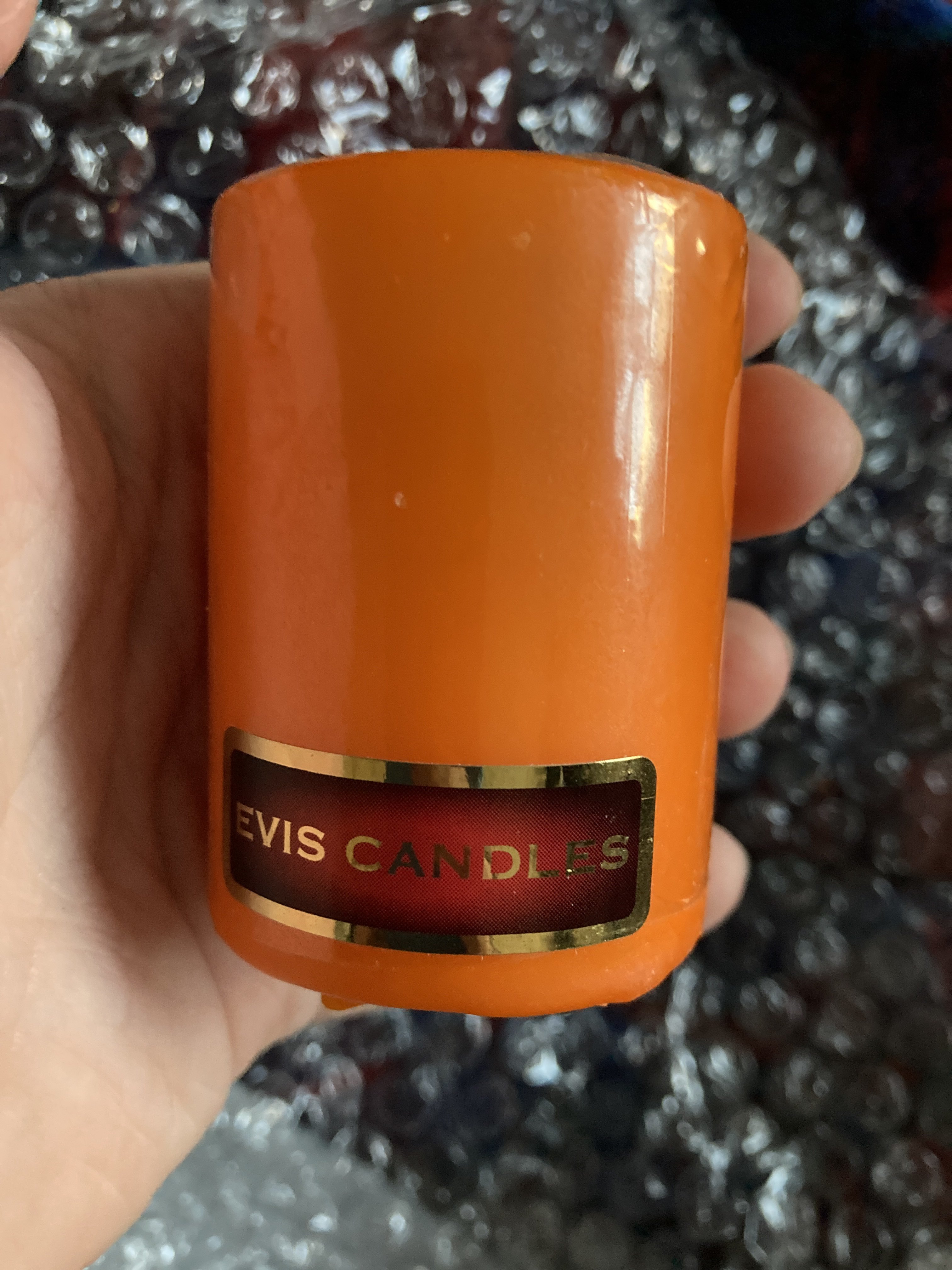 Фотография покупателя товара Свеча - цилиндр, 4×6 см, 9 ч, оранжевая - Фото 3