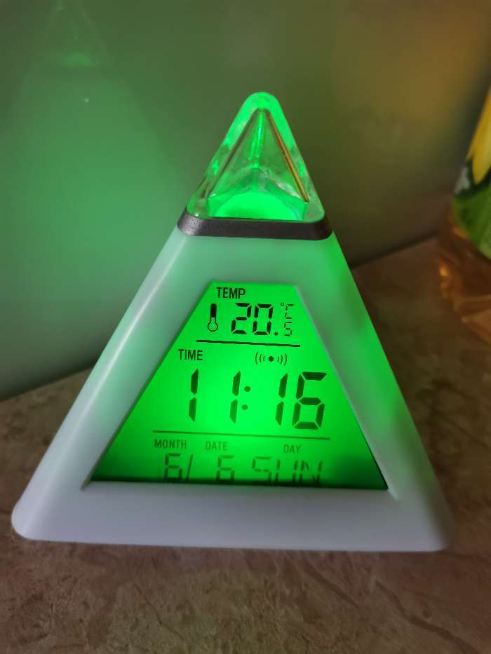 Фотография покупателя товара Будильник Luazon LB-05 "Пирамида", 7 цветов дисплея, термометр, подсветка - Фото 1
