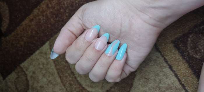 Фотография покупателя товара Накладные ногти «Freshness», 24 шт, с клеевыми пластинами, форма миндаль, цвет голубой/розовый - Фото 2