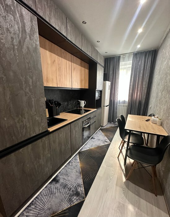 Фотография покупателя товара Кухонный гарнитур трёхуровневый в полоток «Адажио люкс», 3000×600 мм, цвет дуб золотой/бетон тёмный/венге - Фото 1