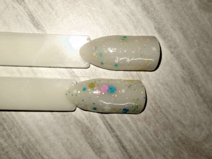 Фотография покупателя товара Гель лак для ногтей, «MILK GLITTER», 3-х фазный, 8мл, LED/UV, цвет прозрачный (11) - Фото 1