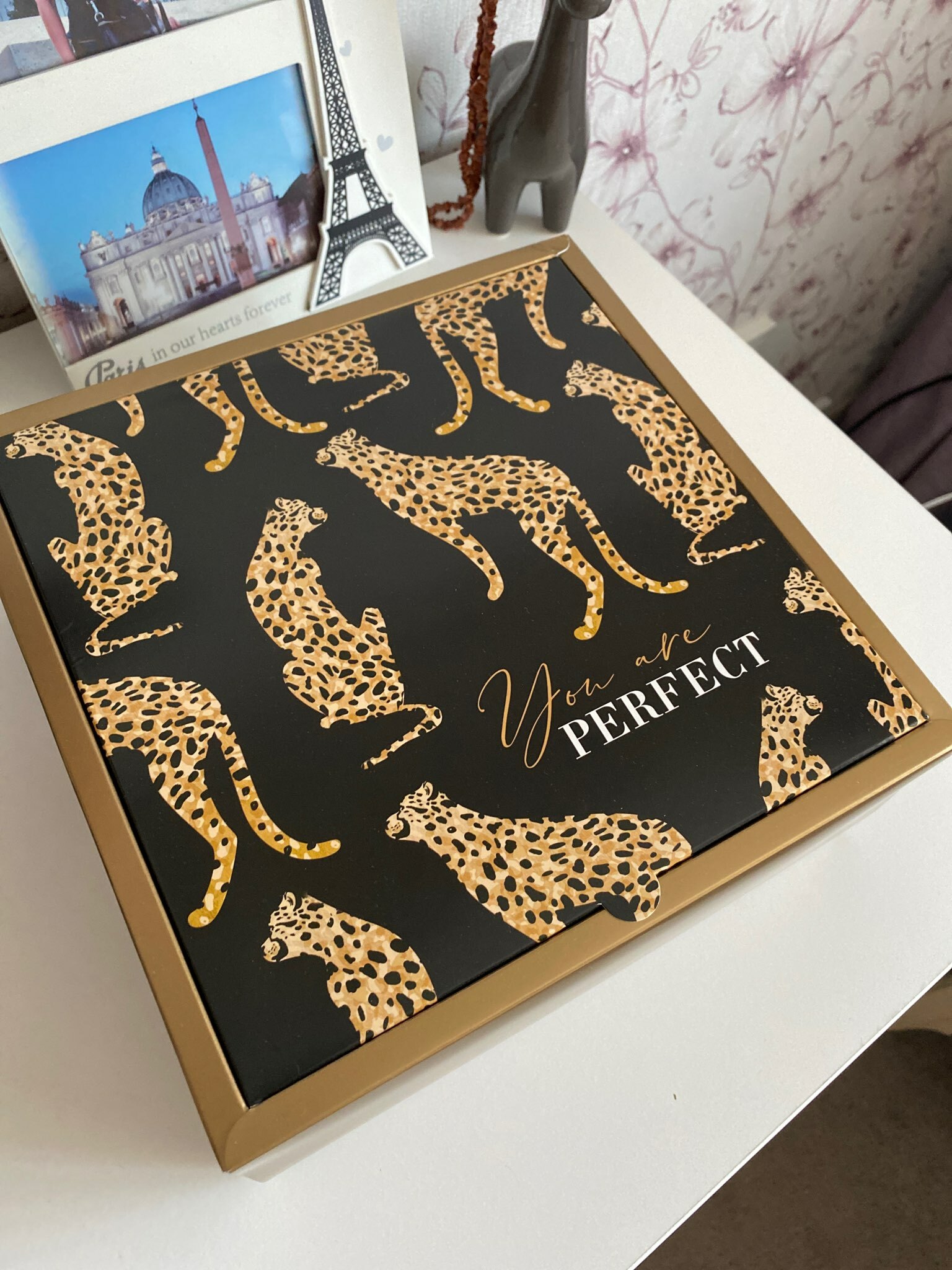 Фотография покупателя товара Коробка подарочная складная, упаковка, «Леопард», 20 х 15 х 10 см - Фото 1