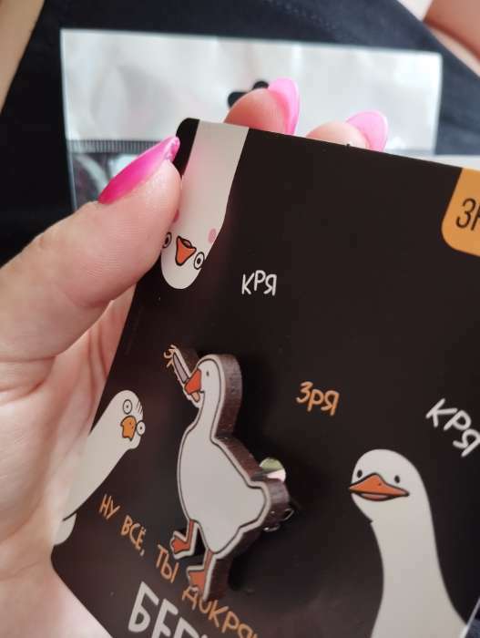 Фотография покупателя товара Значок деревянный «Голубь», 3.2×3 см - Фото 3