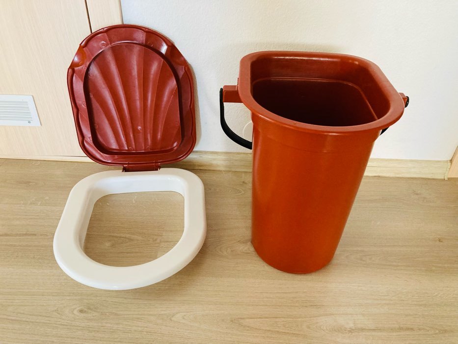 Фотография покупателя товара Ведро-туалет, 18 л, съёмный стульчак, коричневый - Фото 2