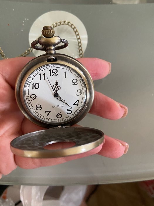 Фотография покупателя товара Карманные кварцевые часы «Римские цифры», на цепочке 80 см - Фото 2