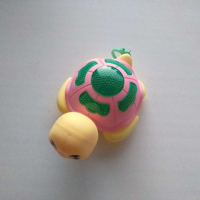 Фотография покупателя товара Игрушка заводная «Пчела», световые эффекты, цвета МИКС - Фото 4