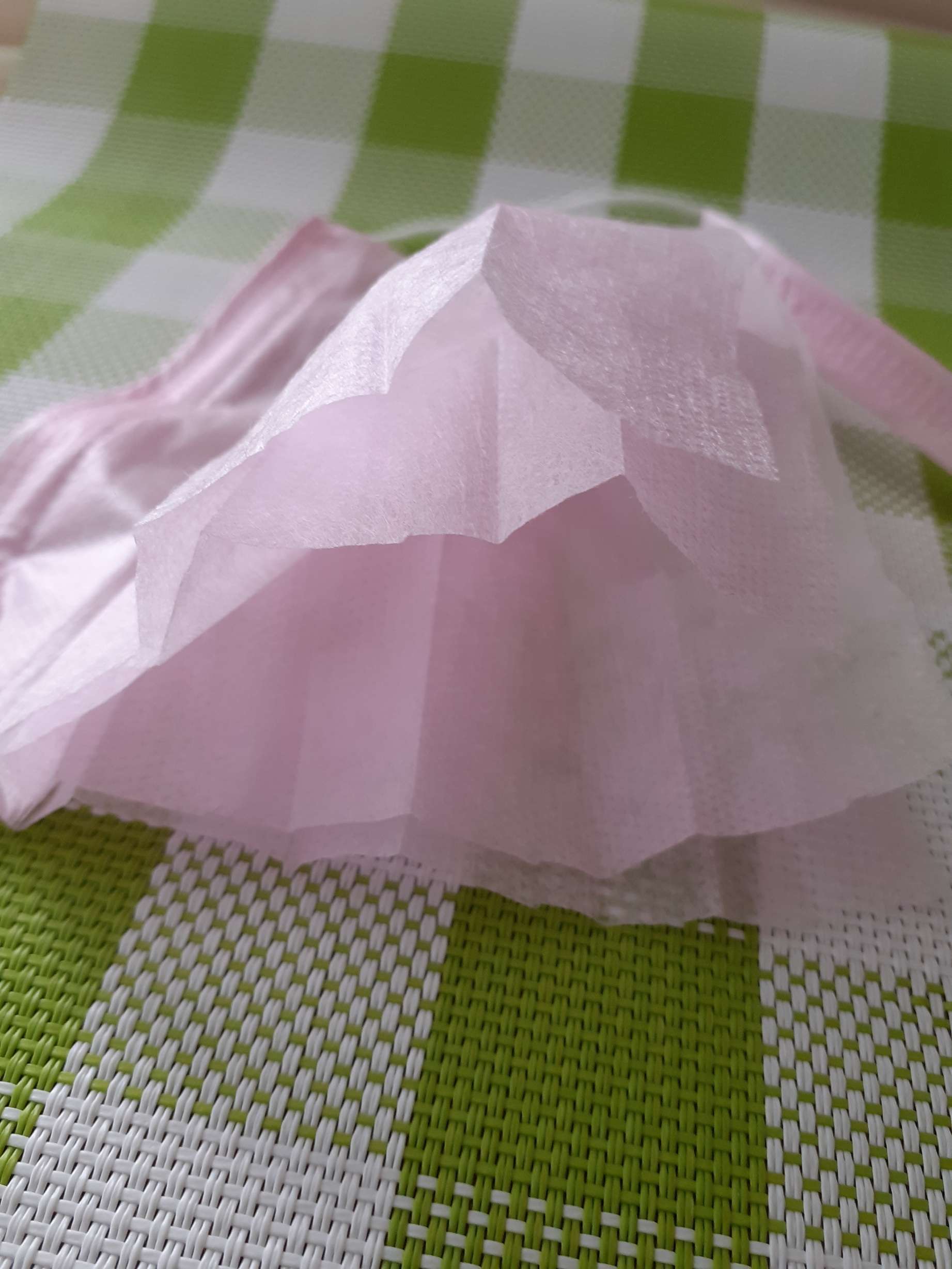 Фотография покупателя товара Маска медицинская, четырёхслойная, 50 штук в упаковке, розовая - Фото 2
