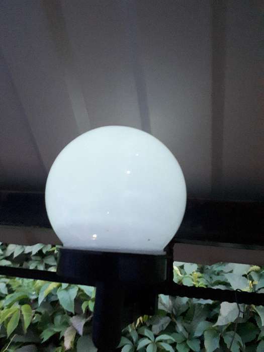 Фотография покупателя товара Садовый светильник на солнечной батарее «Шар», 10 × 15 × 14 см, 1 LED, свечение белое - Фото 6