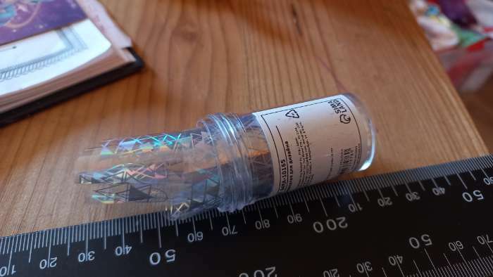 Фотография покупателя товара Фольга для ногтей «Геометрия», с рисунком, переводная, голографическая, 4×80 см, в пластиковом футляре, серебристая - Фото 2