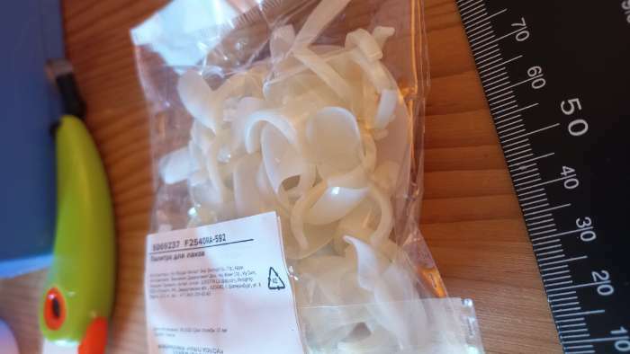 Фотография покупателя товара Палитра для лаков на баночку «Ноготки», d=2.1 см, 10 шт., форма мягкий квадрат, цвет слоновая кость - Фото 9