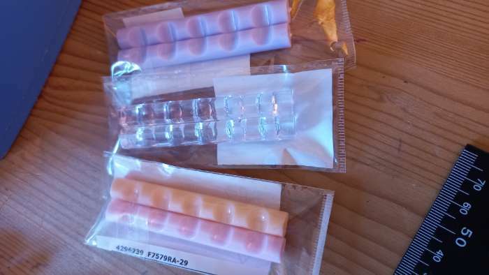 Фотография покупателя товара Подставка для маникюрных кистей «MINI», 5 секций, 8×1 см, прозрачная - Фото 3