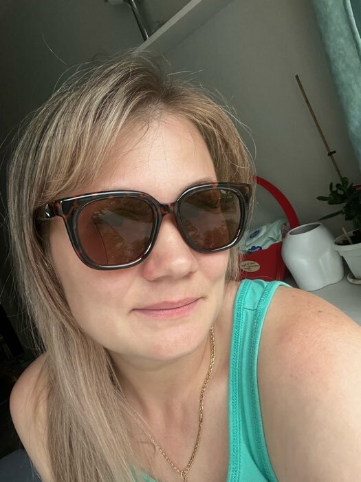 Фотография покупателя товара Очки солнцезащитные женские «OneSun. Wayfarer», uv 400, линза 5.2×4.2 см, коричневый - Фото 2