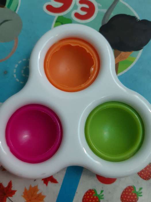 Фотография покупателя товара Антистресс игрушка «Симпл Димпл», POP IT, тройная, с карабином, цвет МИКС - Фото 11