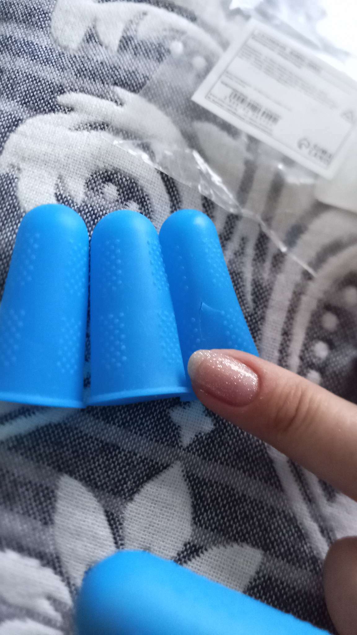 Фотография покупателя товара Колпачки для защиты пальцев при глажке утюгом, силиконовые, «М», 1.8×4.4 см, 3 шт., синие - Фото 3