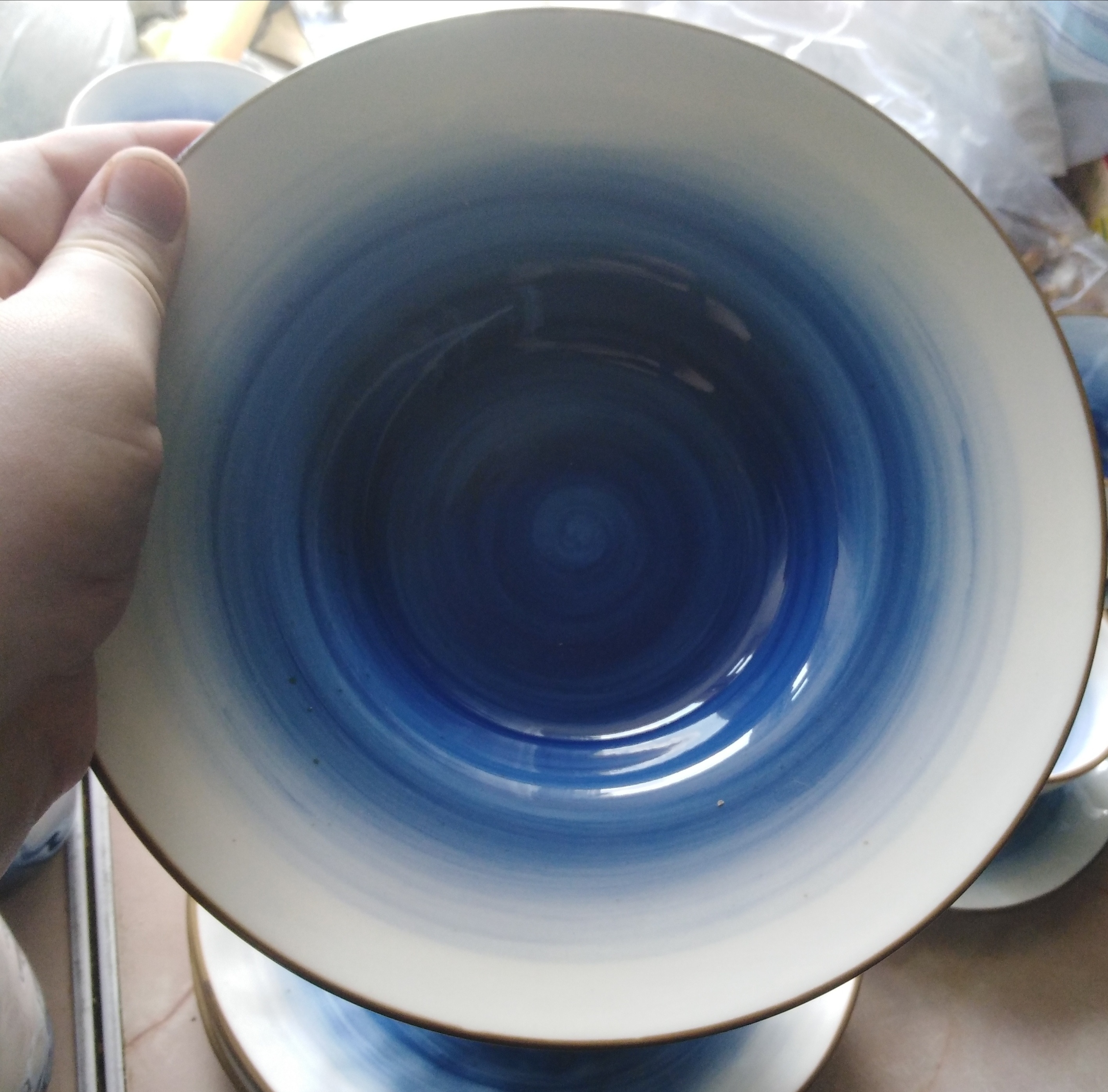 Фотография покупателя товара Тарелка фарфоровая для пасты Доляна «Космос», 150 мл, d=21 см, цвет синий - Фото 3