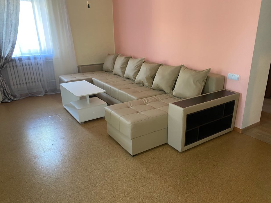 Фотография покупателя товара П-образный диван «Дубай», механизм еврокнижка, цвет чёрный микровельвет / белая экокожа - Фото 1